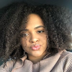 Meet your Posher, Jasmine